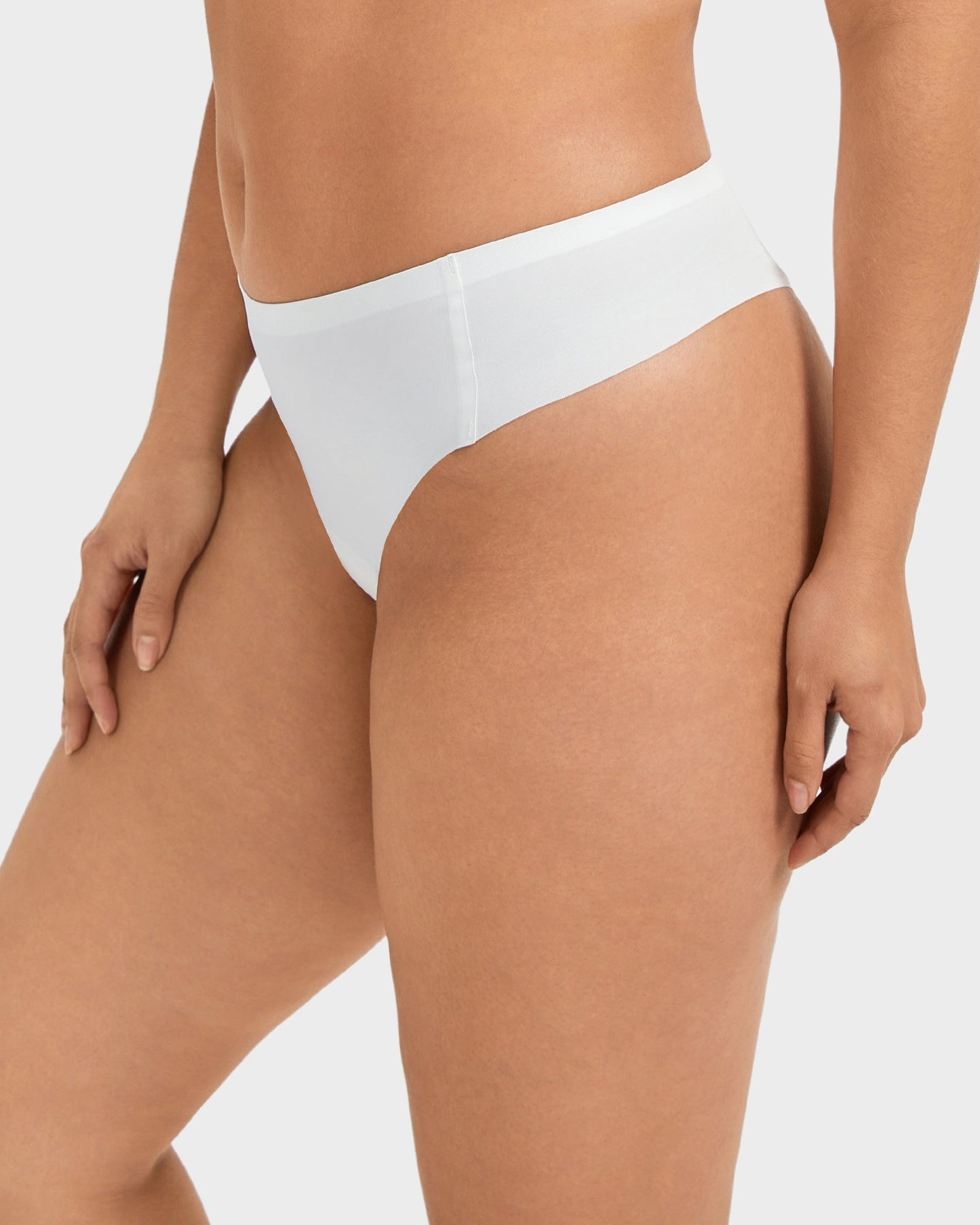 Nuda™ – Seamless Conceal Thong