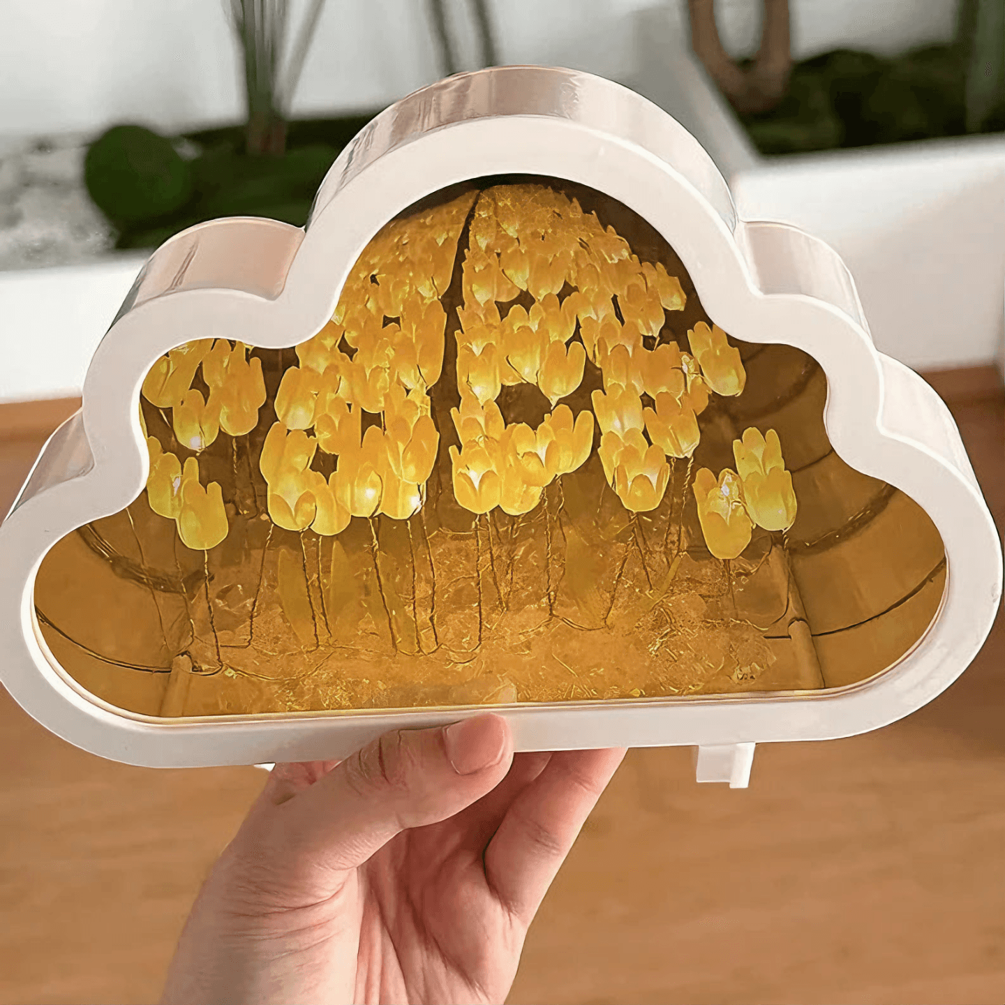 Tulips Mirror Lamp